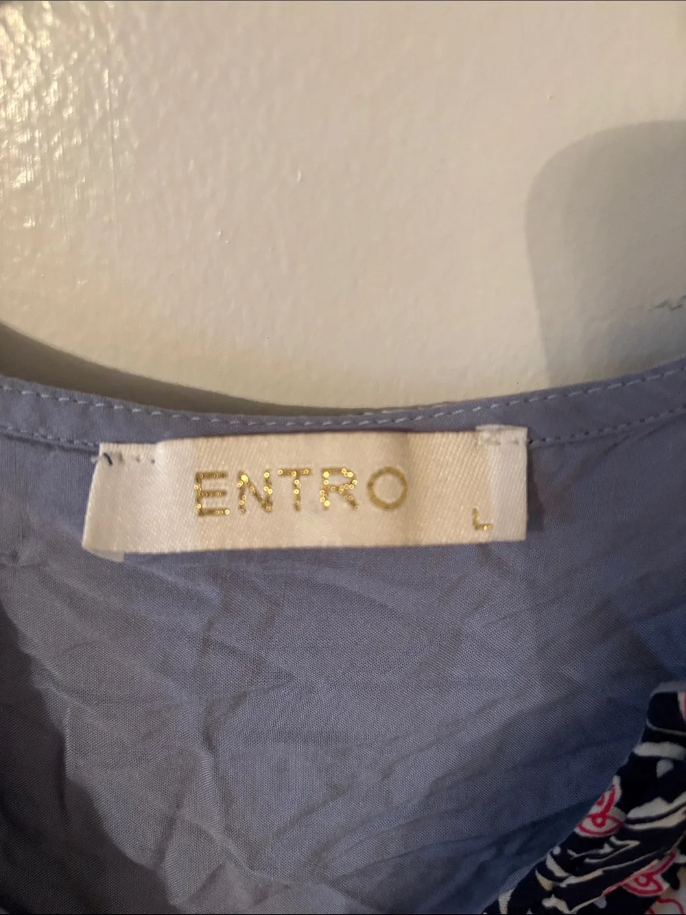 entro Lavender Blue V-Neck Hi-Low Top - Picture 2 of 5